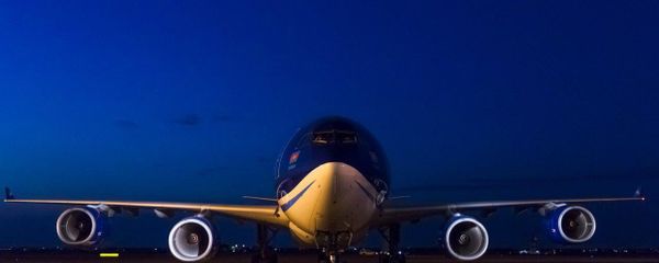 Пассажирский самолет AZAL, - Sputnik Азербайджан