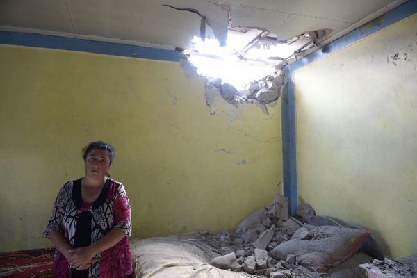 Повреждения в жилом доме, пострадавшем в результате обстрела в селах Дондар Гушчу и Агдам Товузского района Азербайджана - Sputnik Азербайджан