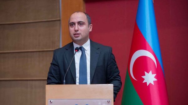 Emin Əmrullayev, arxiv şəkli - Sputnik Азербайджан