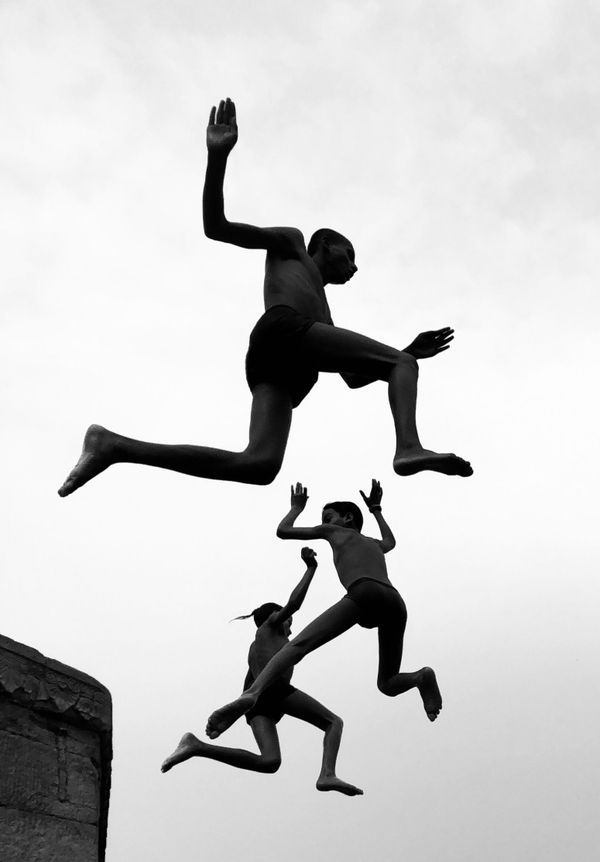 Снимок Flying Boys британского фотографа Dimpy Bhalotia, выигравший Гран-При в конкурсе IPPAWARDS 2020 - Sputnik Азербайджан