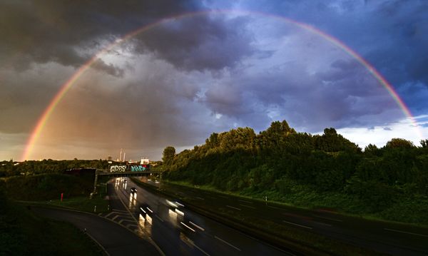 Радуга над Дортмунтом, Германия - Sputnik Азербайджан