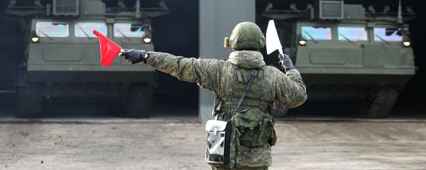 Зенитно-ракетная система (ЗРС) С-300В4 во время тактических учений в Краснодарском крае - Sputnik Азербайджан