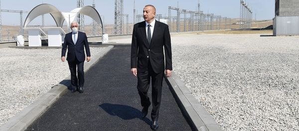 İlham Əliyev yarımstansiyasının tikintisi ilə tanış olub - Sputnik Азербайджан