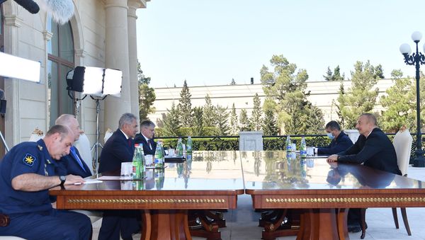 Prezident İlham Əliyev Rusiyanın Müdafiə naziri Sergey Şoyqunun başçılıq etdiyi nümayəndə heyətini qəbul edib - Sputnik Азербайджан