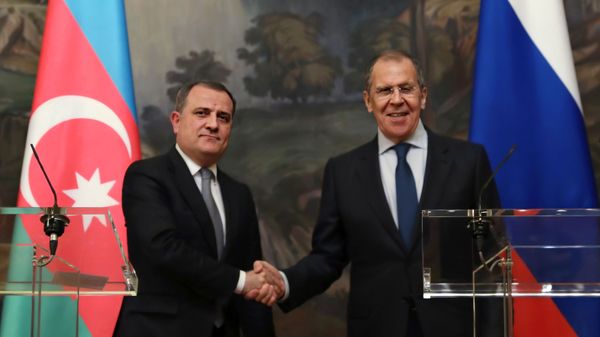 Министр иностранных дел РФ Сергей Лавров (справа) и министр иностранных дел Азербайджана Джейхун Байрамов - Sputnik Азербайджан