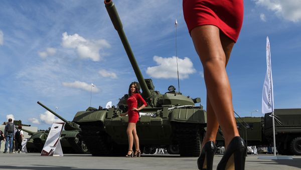 Танк Т-55А в статичной экспозиции выставки на Международном военно-техническом форуме (МВТФ) Армия-2020 - Sputnik Азербайджан