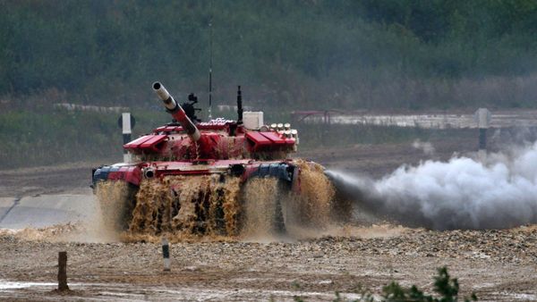Azərbaycan tankçıları “Tank biatlonu” müsabiqəsində - Sputnik Азербайджан