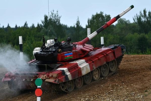 Азербайджанские танкисты, участвующие в конкурсе «Танковый биатлон» - Sputnik Азербайджан