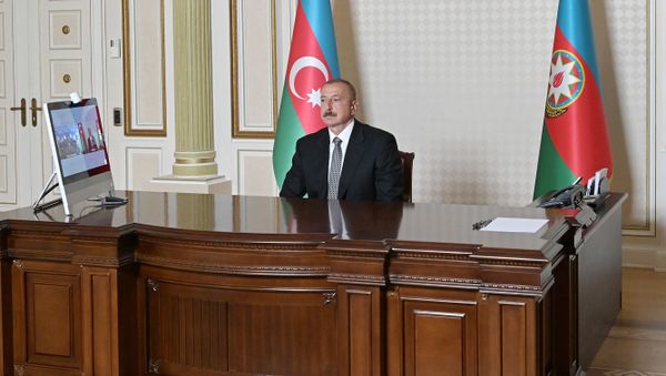 İlham Əliyev açlışda İlham Əliyev açlışda - Sputnik Азербайджан