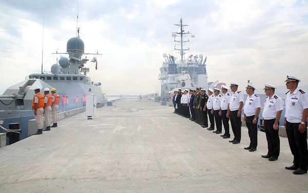 Корабли Каспийской флотилии Военно-морского флота (ВМФ) России покинули Бакинский порт - Sputnik Азербайджан