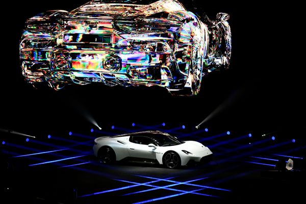 Презентация нового спорткара MC20 итальянской компании Maserati в Италии  - Sputnik Азербайджан