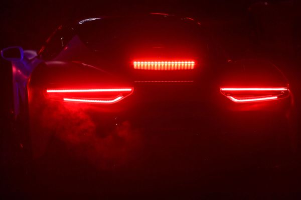 Презентация нового спорткара MC20 итальянской компании Maserati в Италии  - Sputnik Азербайджан