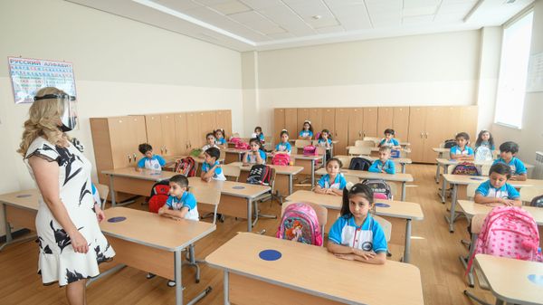 20 nömrəli məktəbdə tədris prosesi - Sputnik Азербайджан