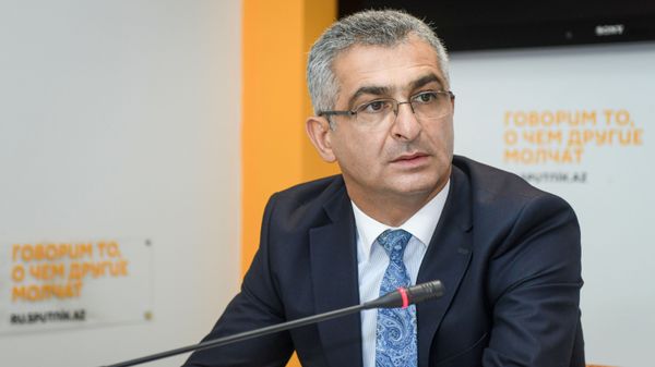 Ответственный секретарь Общественного совета при министерстве образования Ильгар Оруджев - Sputnik Азербайджан
