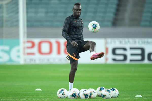 Türkiyənin Qalatasaray komandasının matçdan öncə məşqi - Sputnik Азербайджан