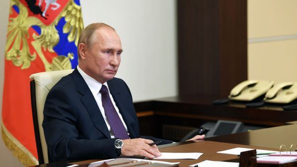 Президент РФ Владимир Путин - Sputnik Азербайджан