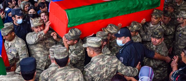 Şəhid Məmmədov Elşən Əli oğlunun dəfn mərasimi - Sputnik Азербайджан