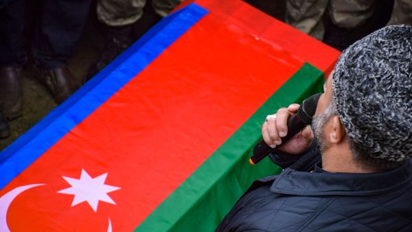 Şəhid Məmmədov Elşən Əli oğlunun dəfn mərasimi - Sputnik Азербайджан