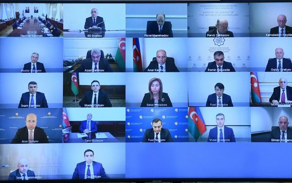 Заседание, посвященное обсуждению проектов государственного и сводного бюджетов в Кабинете Министров - Sputnik Азербайджан