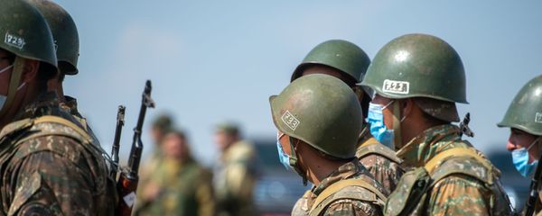 Армянские военнослужащие, фото из архива - Sputnik Азербайджан