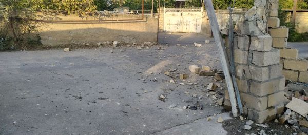 Разрушенный в результате обстрела жилой дом в Тертерском районе Азербайджана - Sputnik Азербайджан