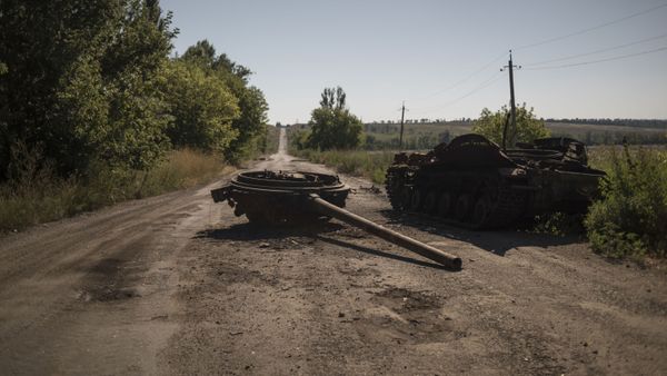 Сгоревшая военная техника, фото из архива - Sputnik Азербайджан