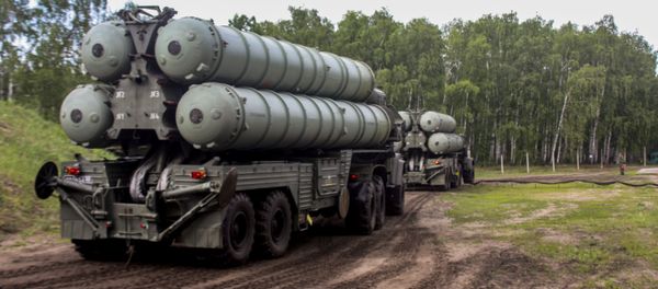 Дивизион зенитных ракетных комплексов С-300 Фаворит - Sputnik Азербайджан