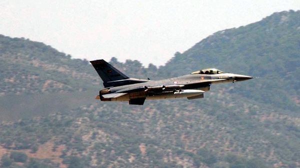  Турецкий истребитель F-16, фото из архива - Sputnik Азербайджан