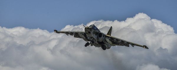 Штурмовик Су-25 Армении - Sputnik Азербайджан