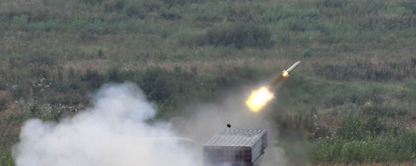 Боевая машина РСЗО Град, фото из архива - Sputnik Азербайджан