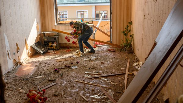 Последствия обстрелов в Тертерском районе Азербайджана Последствия обстрелов в Тертерском районе Азербайджана - Sputnik Азербайджан