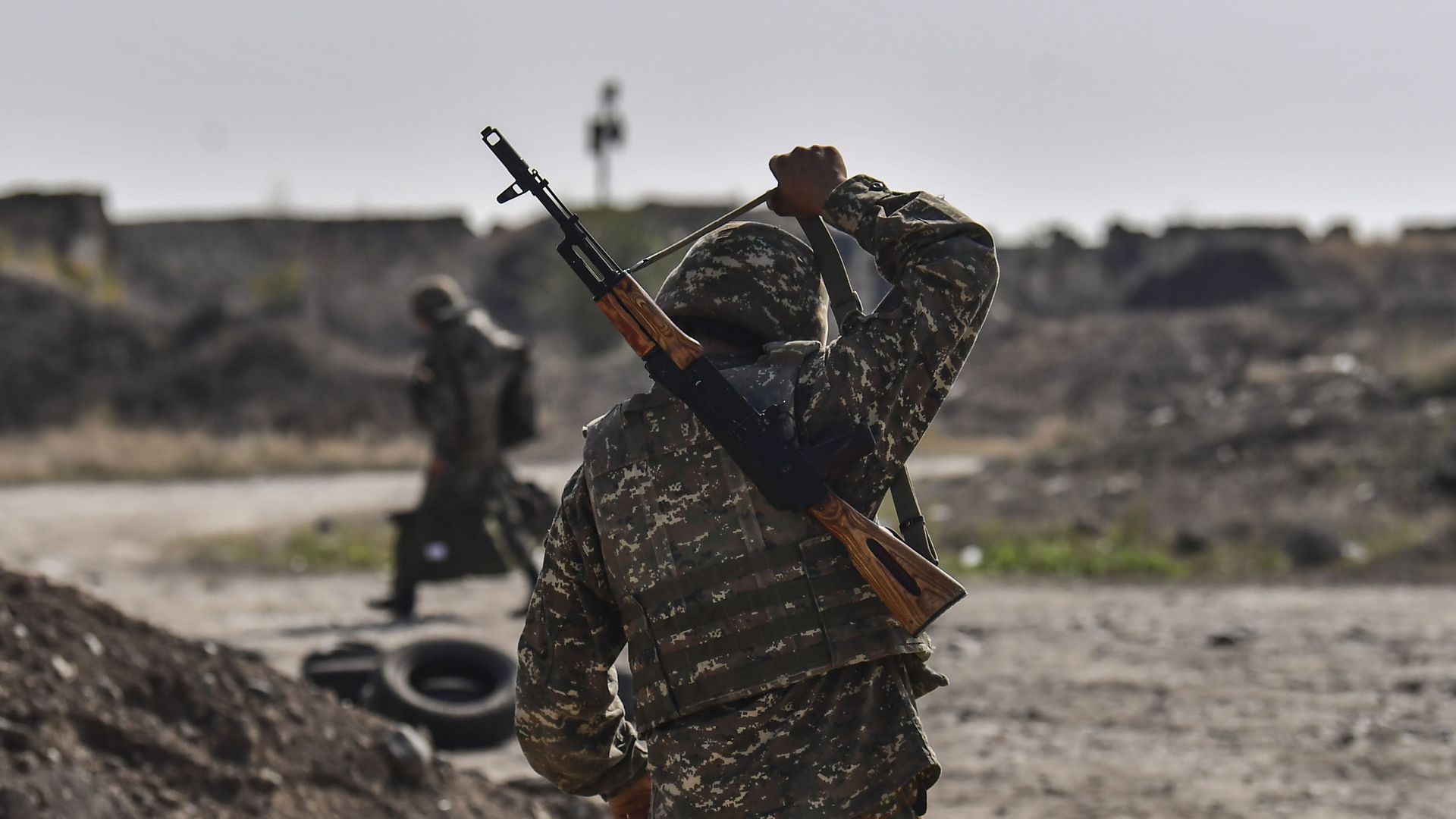 Армянский военнослужащий, фото из архива Армянский военнослужащий, фото из архива - Sputnik Азербайджан, 1920, 17.07.2021