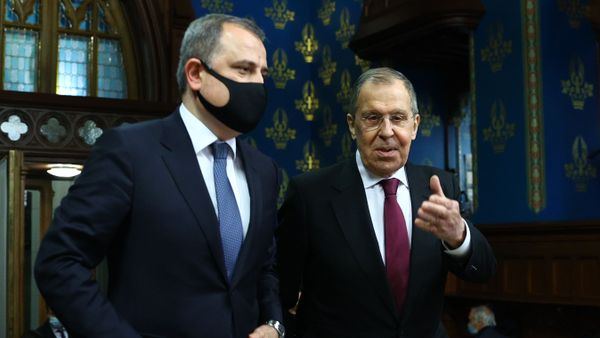 Министр иностранных дел Азербайджана Джейхун Байрамов и министр иностранных дел РФ Сергей Лавров  - Sputnik Азербайджан
