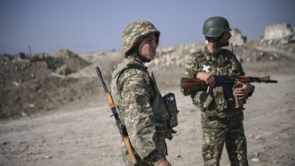 Армянский военнослужащий, фото из архива - Sputnik Азербайджан