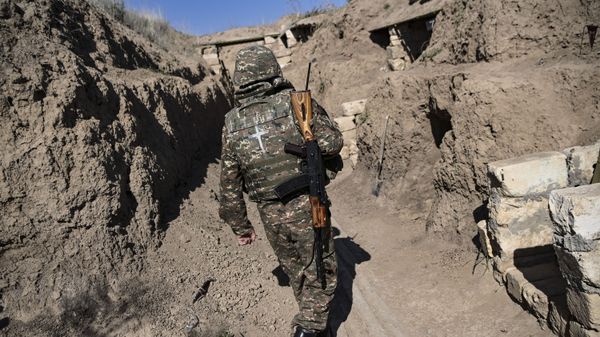 Армянский военнослужащий, фото из архива - Sputnik Азербайджан