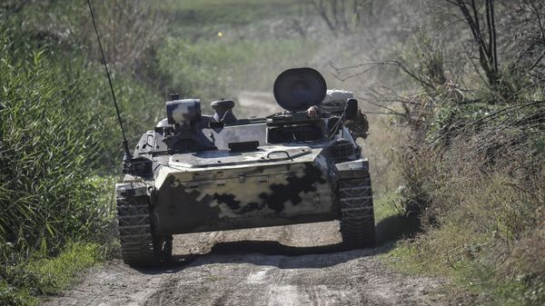 Армянский военнослужащий, фото из архива - Sputnik Азербайджан