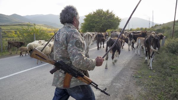Армянский военнослужащий, фото из архива - Sputnik Азербайджан