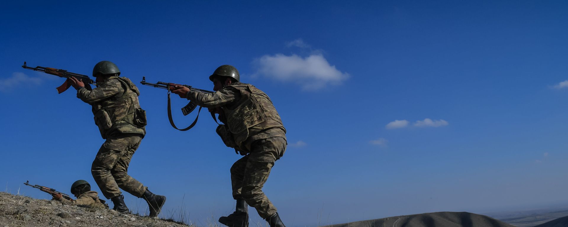 Азербайджанские военные - Sputnik Азербайджан, 1920, 17.11.2021