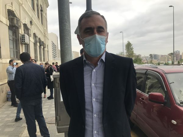 Мама солдата: пусть возвратится живым и здоровым, с честью выполнив долг перед Родиной - Sputnik Азербайджан