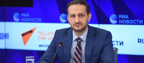 Главный инфекционист Минздрава России Владимир Чуланов - Sputnik Азербайджан