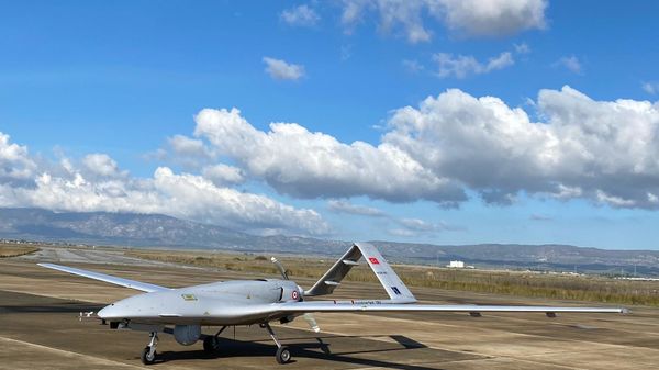 Турецкий военный беспилотник Байрактар, фото из архива  - Sputnik Азербайджан