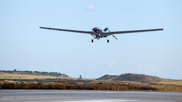 Турецкий военный беспилотник Байрактар, фото из архива  - Sputnik Азербайджан