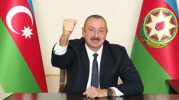 Это военная капитуляция Армении - обращение президента Алиева к нации Это военная капитуляция Армении - обращение президента Алиева к нации - Sputnik Азербайджан