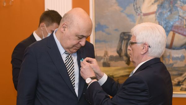 Чингиз Абдуллаев и Михаил Бочарников - Sputnik Азербайджан