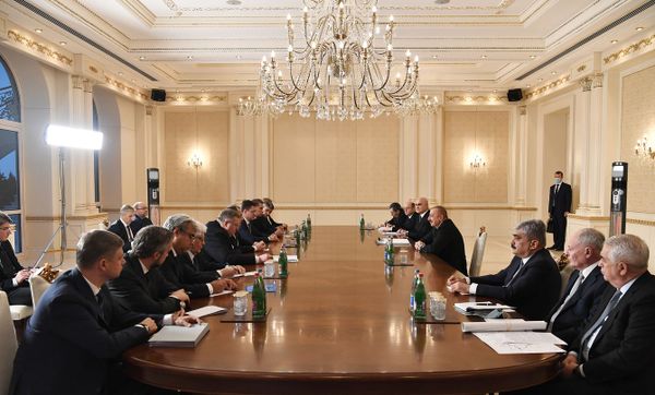 Президент Азербайджана принял российскую делегацию во главе с Сергеем Лавровым - фото - Sputnik Азербайджан
