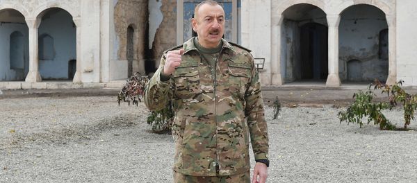 Prezident İlham Əliyev işğaldan azad edilmiş Ağdam şəhərində - Sputnik Азербайджан