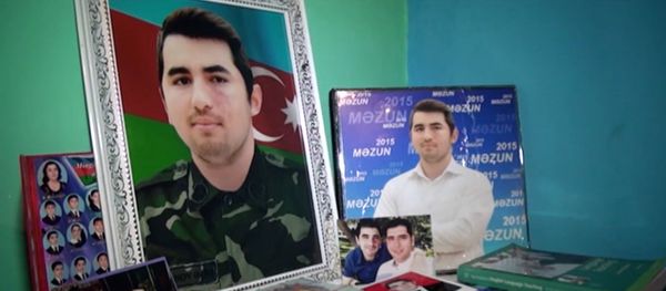 Мать потеряла сына, но Азербайджан приобрел еще одного героя - видео - Sputnik Азербайджан