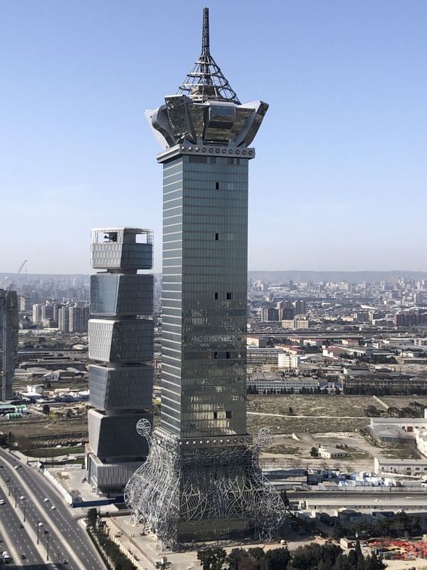 Топ–5 нелепых, странных и неуместных построек Баку. Частное мнение архитектора - Sputnik Азербайджан