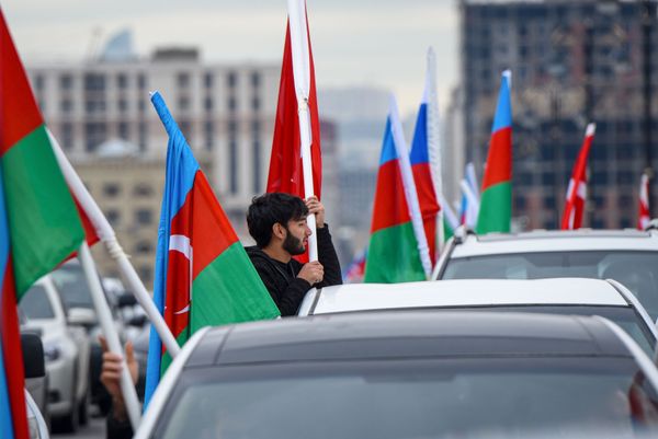 Автопробег, посвященный освобождению Кельбаджара в Баку - Sputnik Азербайджан