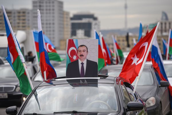 Автопробег, посвященный освобождению Кельбаджара в Баку - Sputnik Азербайджан